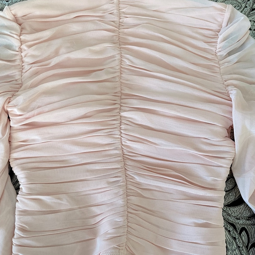 Cute Express Ruched Top - Picture 5 of 5